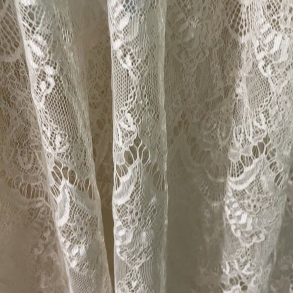 Urban Outfitters White Lace Blouse - Picture 4 of 6